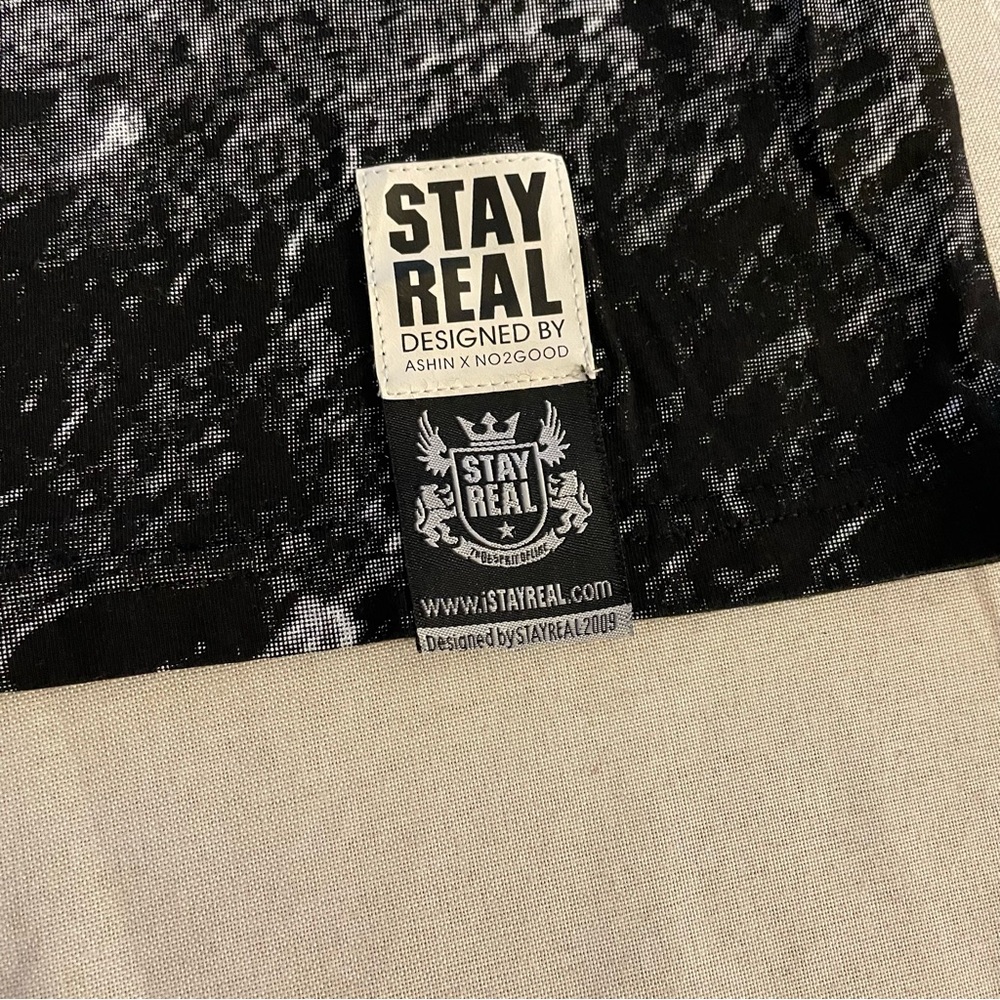 Cute Stay Real Snoopy Outer Space Moon T-Shirt Size Small GUC - Picture 3 of 6